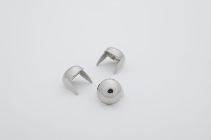 stud domes medium silver product hero
