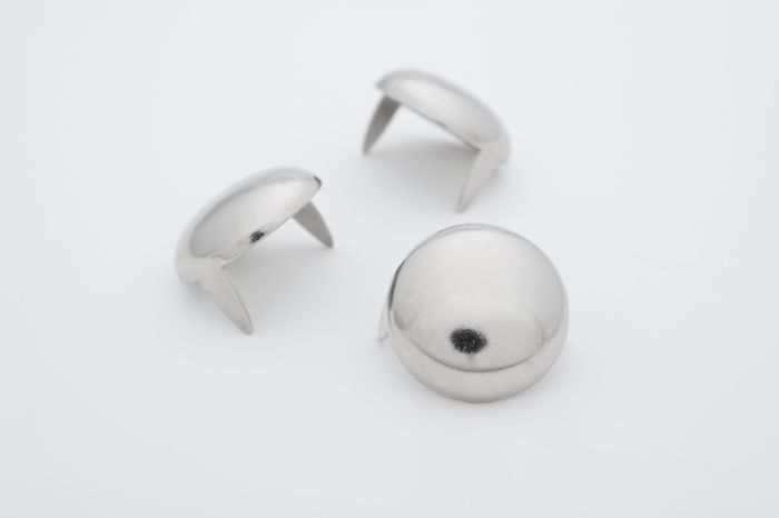 stud dome large silver product hero