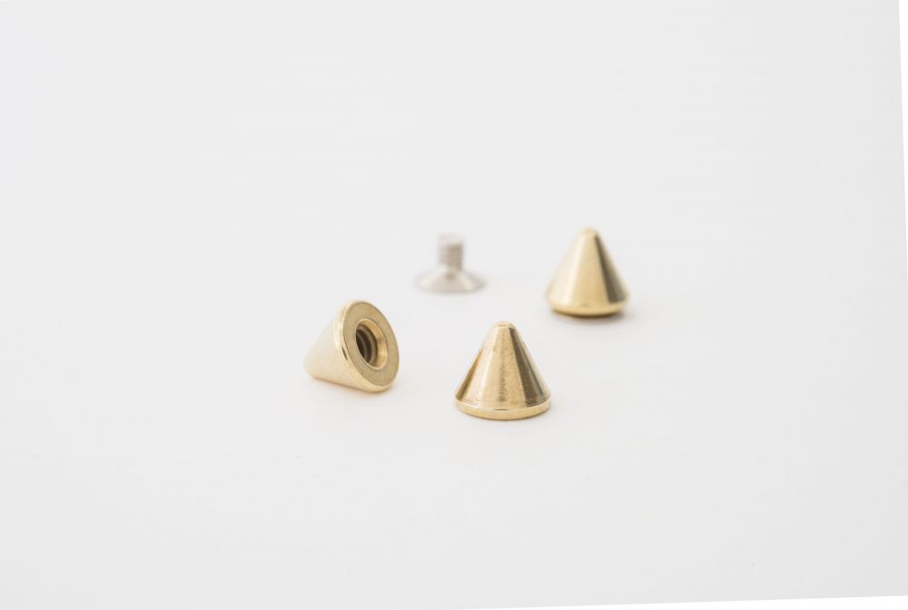 spike - Cone (Size 7) Brass - Bag of 100