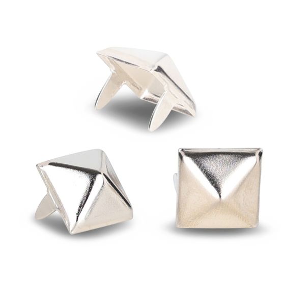 Silver Pyramid Size13-T2 Studs - Bag of 1000