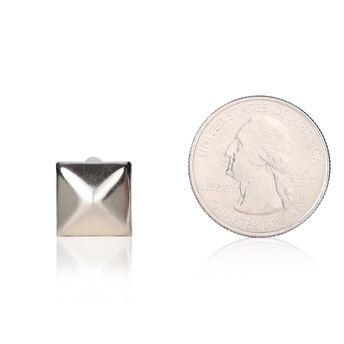 【ラスト1点】A&G Stud Pyramid Pierce 100-52pns_3angle1.jpg
